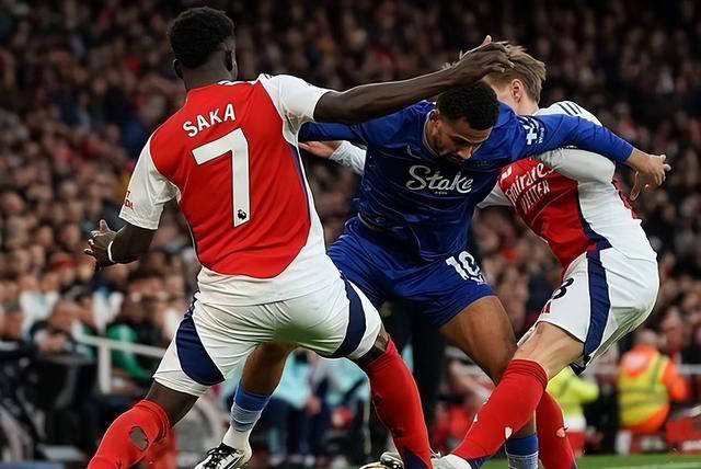 都体：尤文为随队远征挪威的约400名球迷发放30欧电子商城券（意媒：尤文向随队赴挪威的约400名球迷派发30欧电子商城代金券）