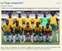 莱万：我经常带伤上场，肋骨骨折也硬撑；不着急决定未来（莱万：带伤出战成常态，肋骨骨折也咬牙撑；未来去向不急于定）