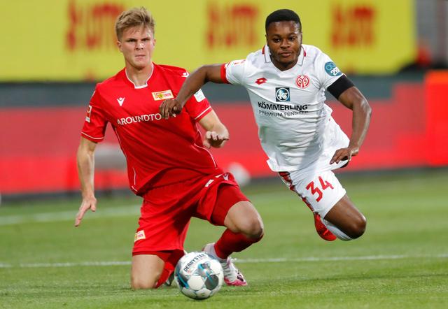 凯恩73场德甲比赛进75球，比同期进球数第二的吉拉西多21球（凯恩德甲73场轰75球，同期进球数比吉拉西多21球）