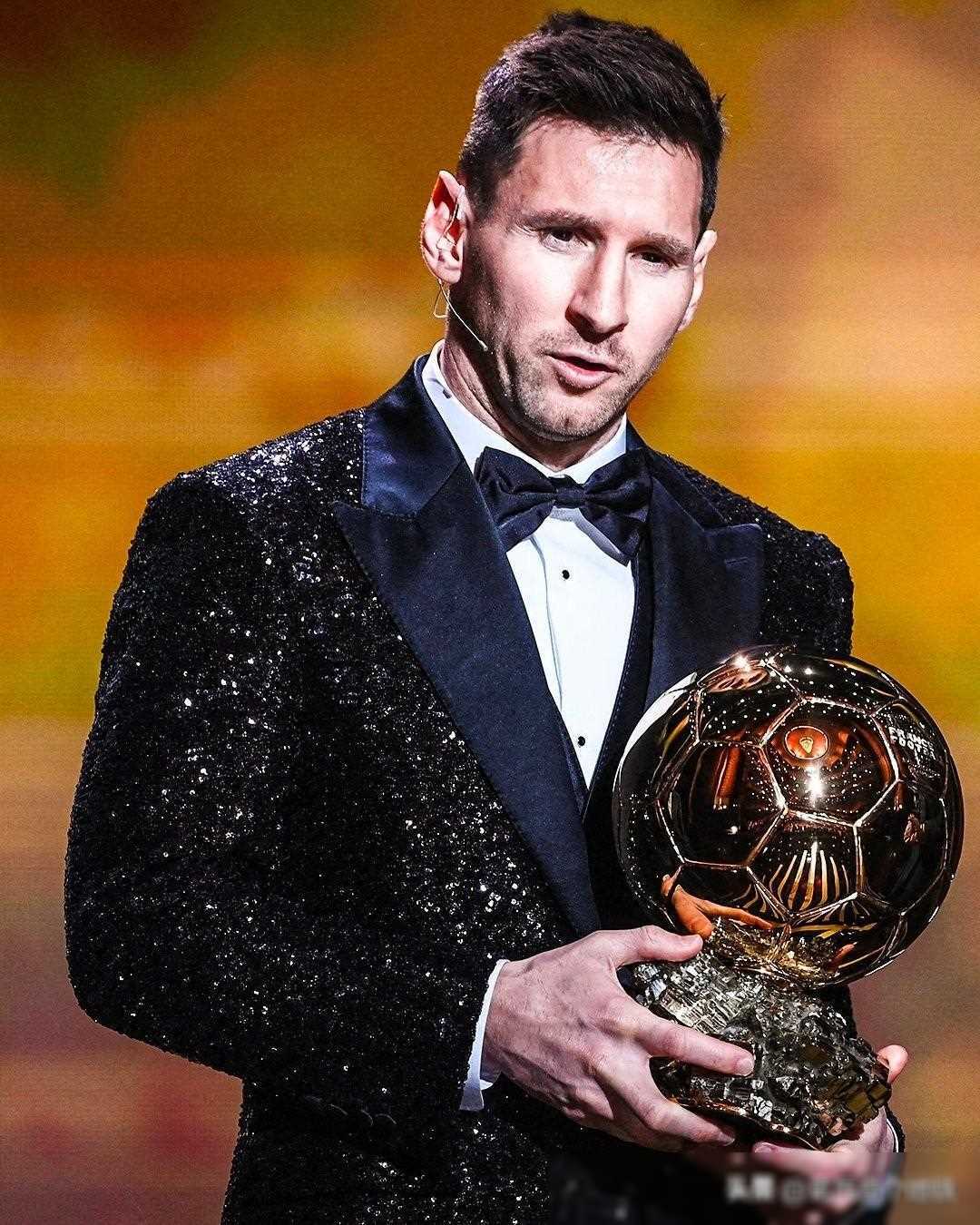 梅西以两次助攻助国际迈阿密首度称霸全美，引发海外球迷热议（梅西两次助攻助力国际迈阿密首夺全美桂冠，海外球迷热议）