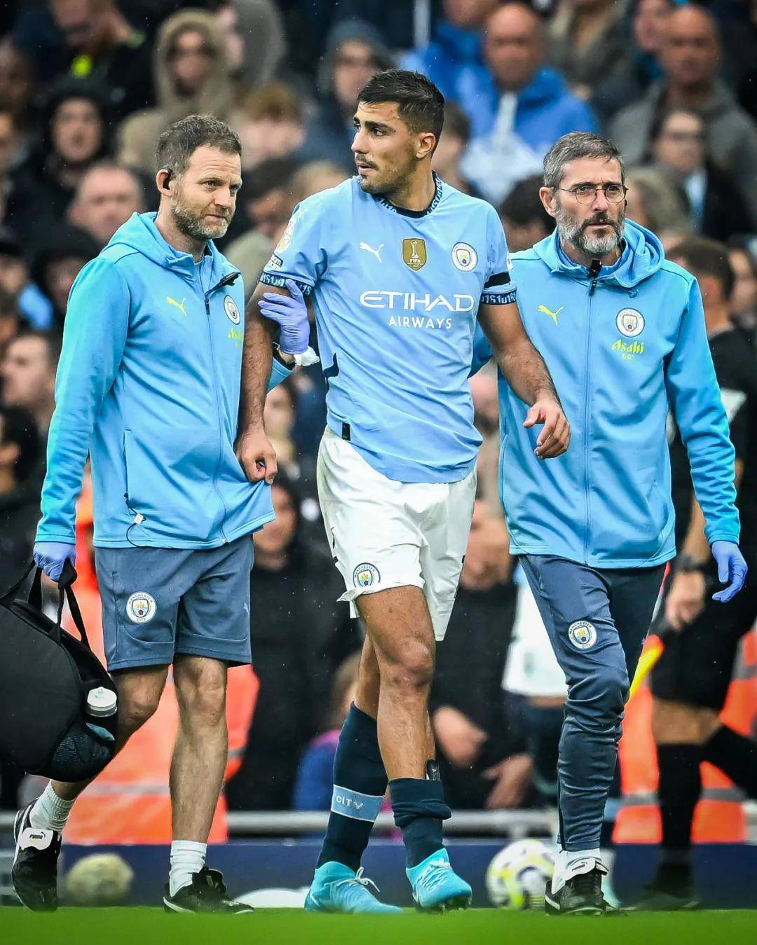 欧联2-1，法甲7冠王掀翻荷甲劲旅，迎来2连胜，舒尔茨一剑封喉（欧联2-1，法甲七冠霸主力克荷甲劲旅取两连胜，舒尔茨绝杀制胜）