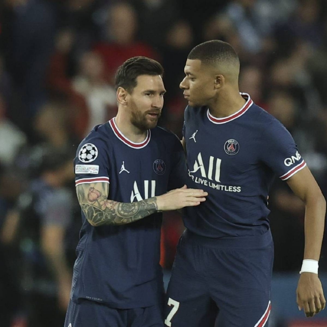 德甲前瞻：汉堡主场强势伤病多，法兰克福交锋往绩14年不败（德甲前瞻：汉堡主场强势但伤兵满营，法兰克福交锋14年不败）