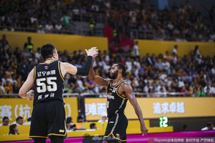 阿森纳将迎四场英超比赛，三主一客对阵狼队布莱顿维拉埃弗顿（阿森纳接下来四轮英超：三主一客迎战狼队、布莱顿、维拉、埃弗顿）