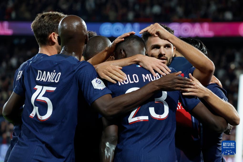 前克罗地亚国脚拉基蒂奇在接受采访时谈莫德里奇（前克罗地亚国脚拉基蒂奇在采访中谈及莫德里奇）