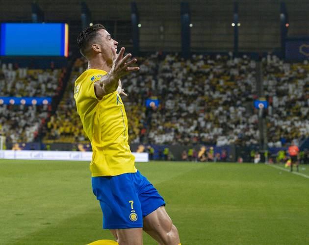 镜报：曼联1月无法召回霍伊伦，那不勒斯有欧冠资格就能买断（镜报：曼联无权在1月召回霍伊伦，那不勒斯若拿到欧冠资格即可买断）