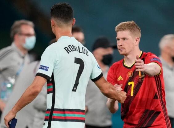 连续30场非友谊赛保持不败，西班牙是历史第四队（西班牙非友赛30场不败，史上第4队达成此纪录）