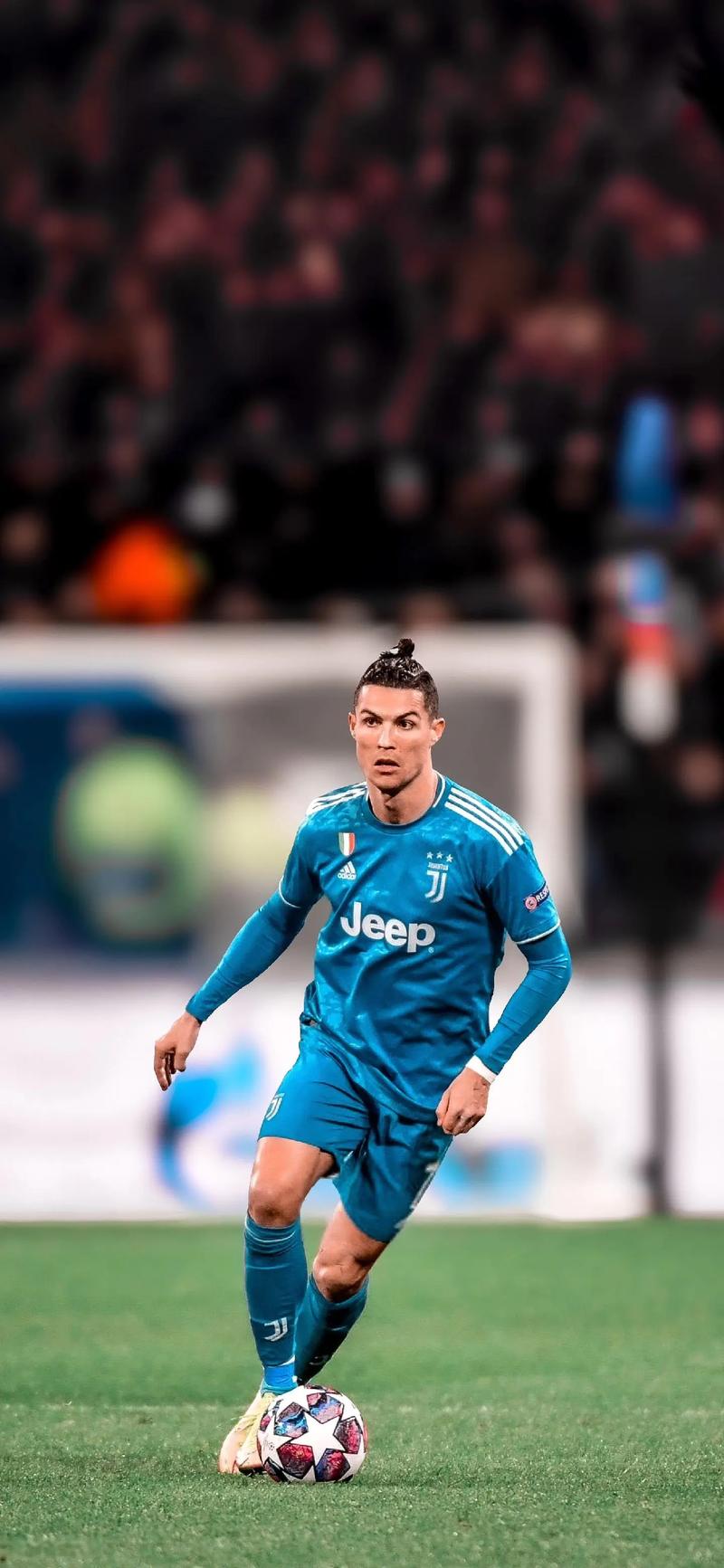 从2002年韩日世界杯开始喜欢上足球，当时政治老...（爱上足球始于2002韩日世界杯，那时政治老...）