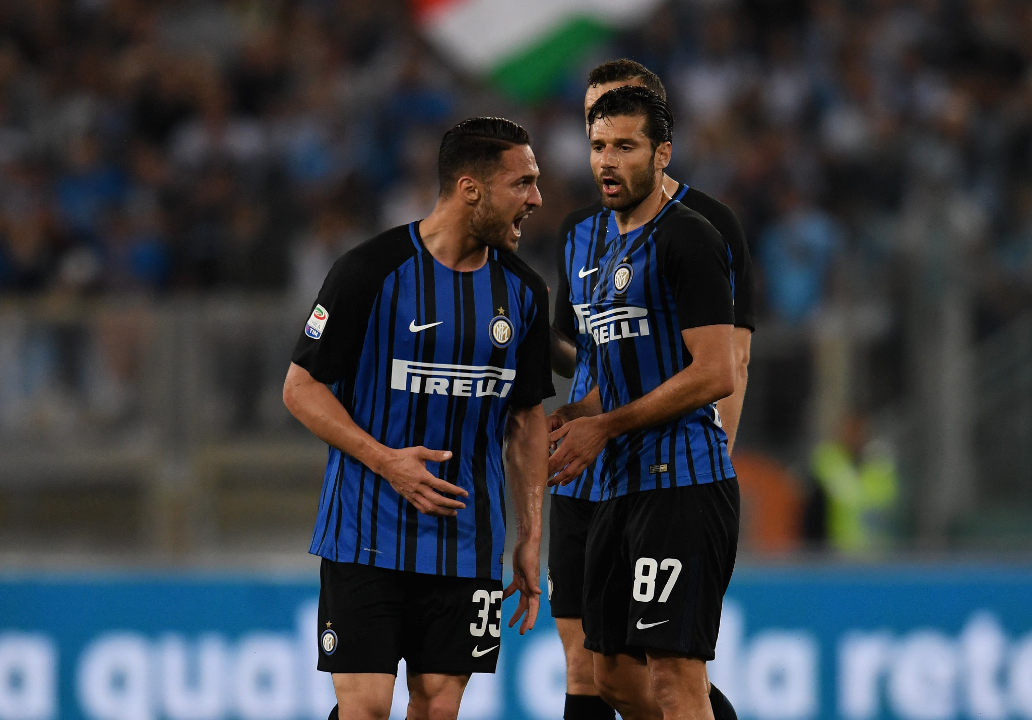 孔蒂：卡拉巴赫是这赛季的欧冠黑马；卢卡库还没做好复出准备（孔蒂：卡拉巴赫堪称本季欧冠黑马，卢卡库复出尚未就绪）