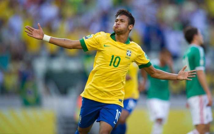 足球传控体系的核心原理（传控足球的核心机制）