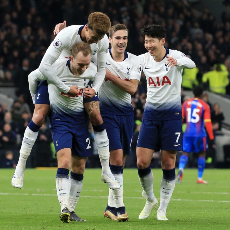 赫内斯：和伯利交流时他随口就能提到半个亿；相信于帕会续约（赫内斯：与伯利交流张口就是五千万；我相信于帕将续约）