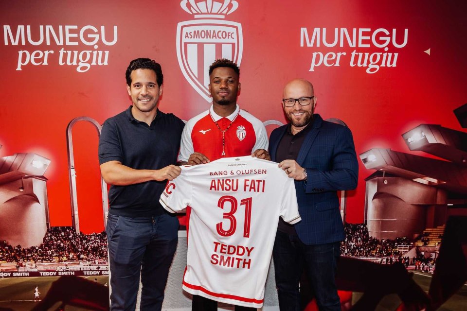 舍甫琴科：我喜欢这支米兰的热情；莱奥能在我那时的米兰踢球（舍甫琴科盛赞当下米兰的激情：莱奥放在我那支米兰也能立足）