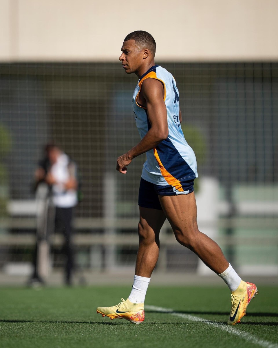 潇洒倒钩，C罗破门时的心率高达172bpm（C罗倒钩破门，心率飙至172bpm）